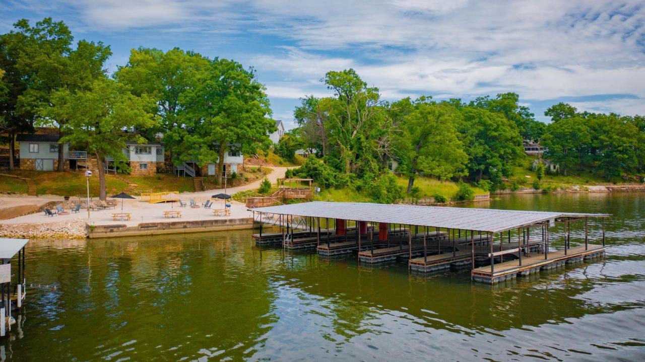 Lakeshore Fishing Cabins #4 Lake Ozark Luaran gambar